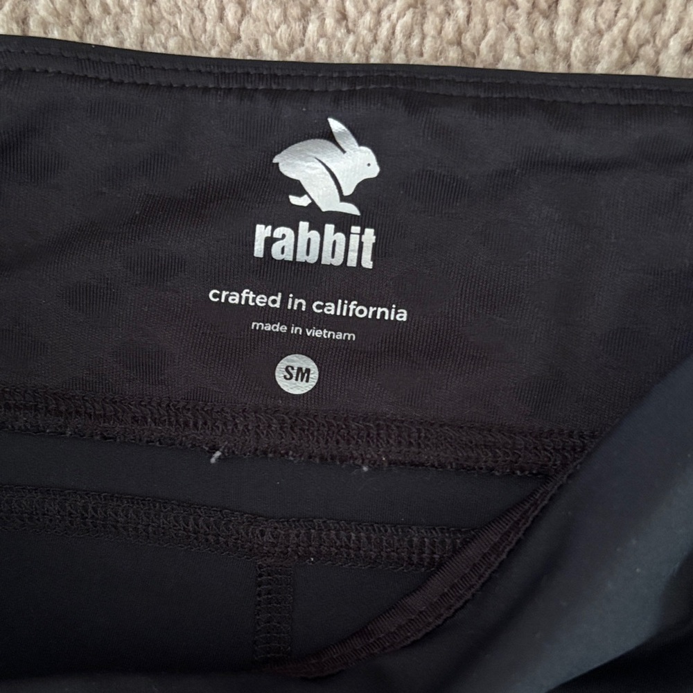 Rabbit running shorts - Picture 2 of 4